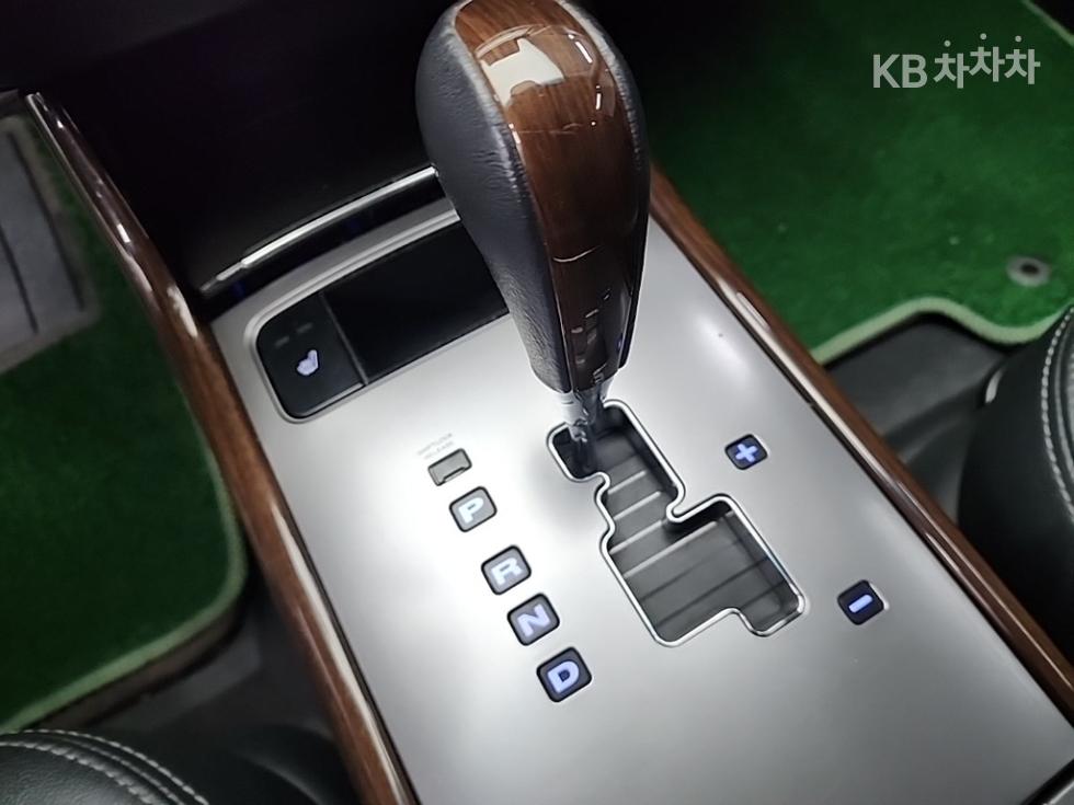 Hyundai Grandeur — miniaturë 8