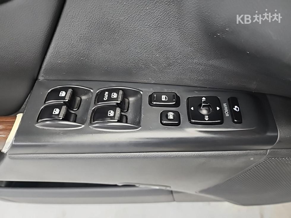 Hyundai Grandeur — miniaturë 16