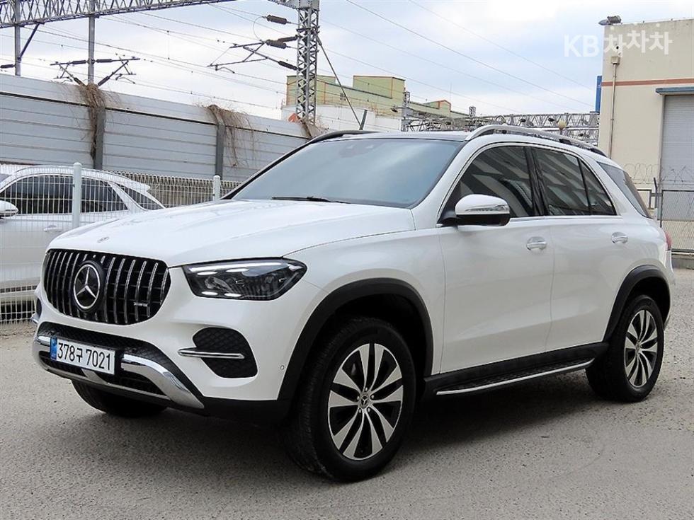 Mercedes-Benz GLE (V167) 300 d 4Matic - фото 1