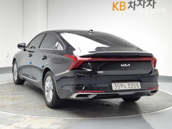 Kia K8 2.5 Gasoline Noblesse 3