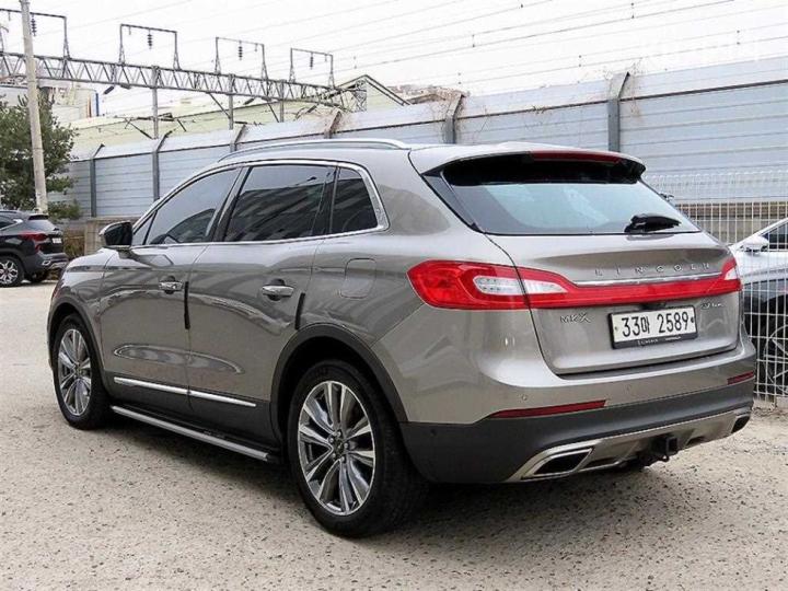 Lincoln MKX 2.7 AWD Reserve 4