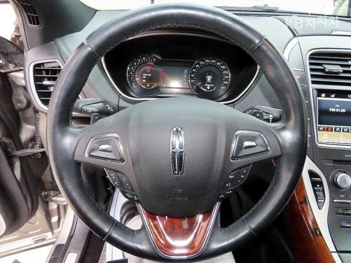 Lincoln MKX 2.7 AWD Reserve 9