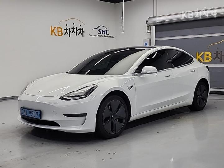 Tesla Model 3 Long Range 2
