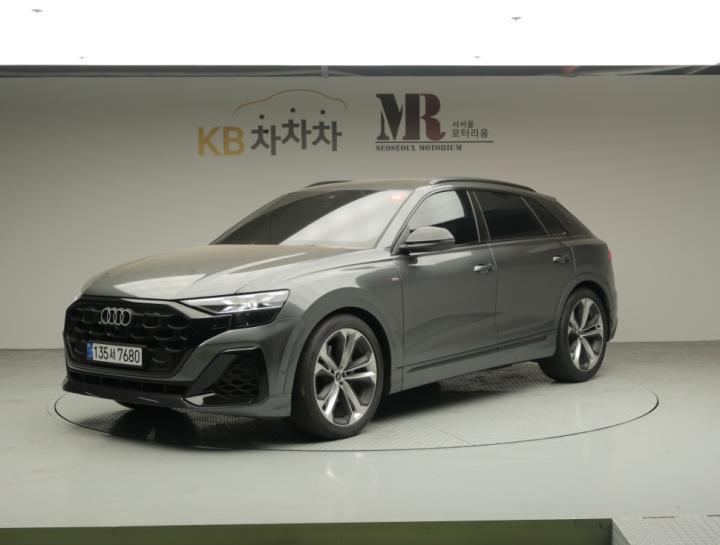 Audi Q8 3.0 55 TFSI Quattro Premium 2