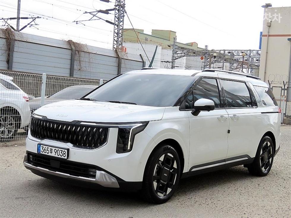 2024 - kia carnival