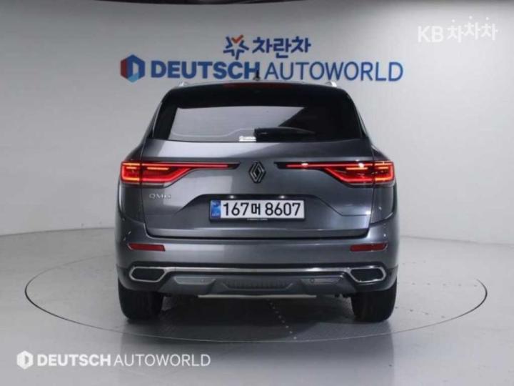 Renault QM6 2.0 LPe 2WD RE 5