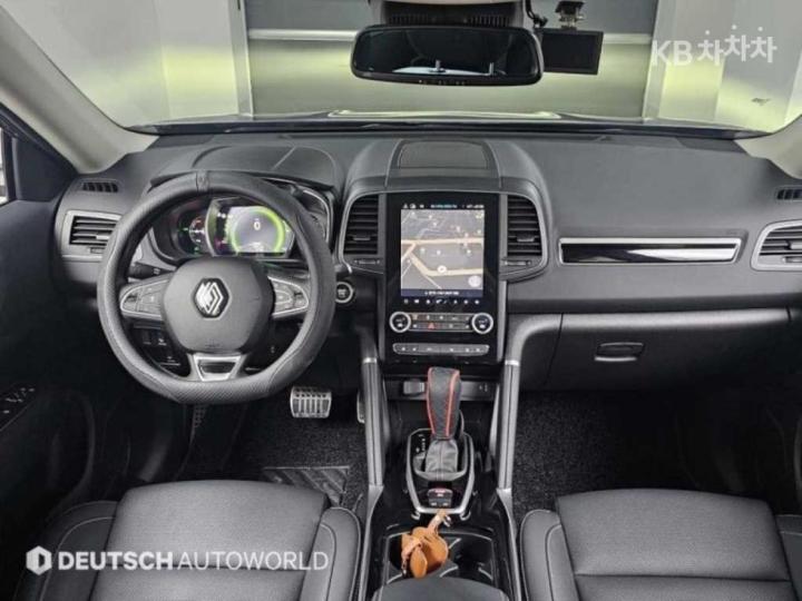 Renault QM6 2.0 LPe 2WD RE 8