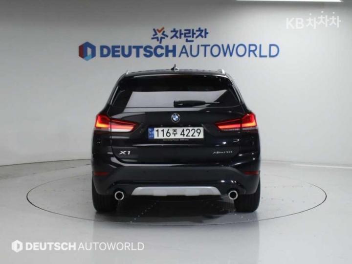 BMW X1 F48 xDrive 20i M Sport Package — фото 4
