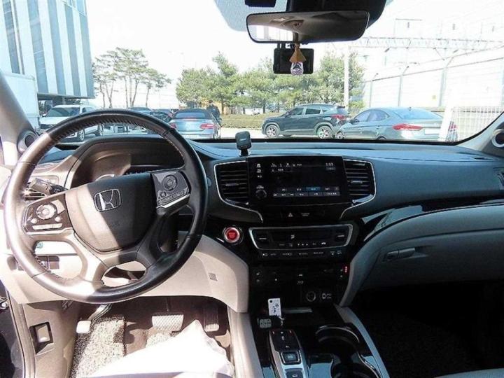 Honda Pilot 3.5 V6 4WD Elite 8