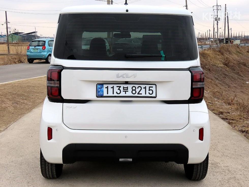 2023 - kia kia
