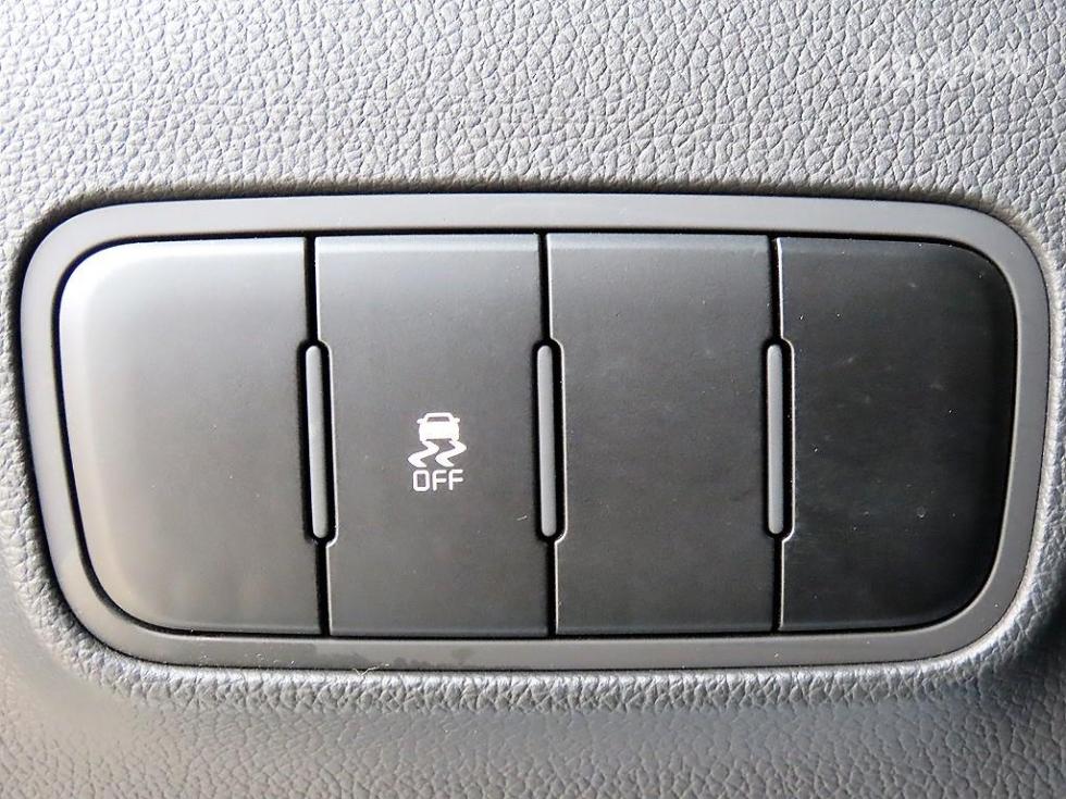 2023 - kia kia