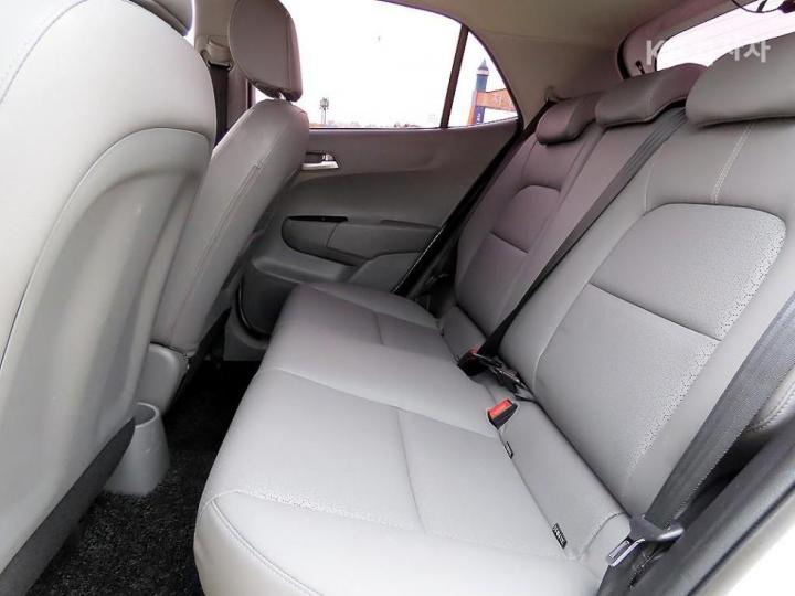 Kia Morning Urban JA 1.0 Gasoline Prestige 7