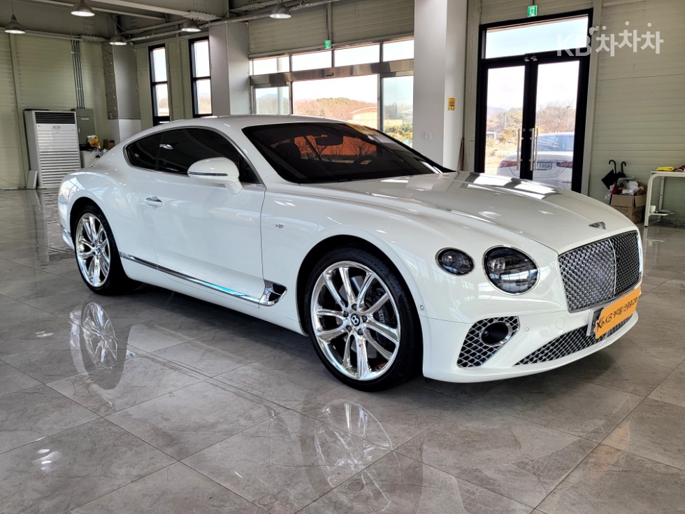 2021 Bentley GT 3 photo