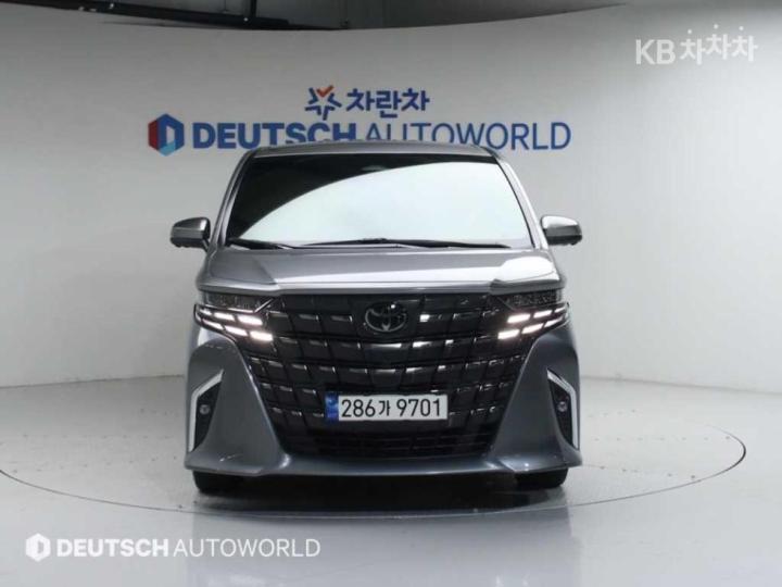 Toyota Alphard AH30 2.5 HEV AWD Base Type 4