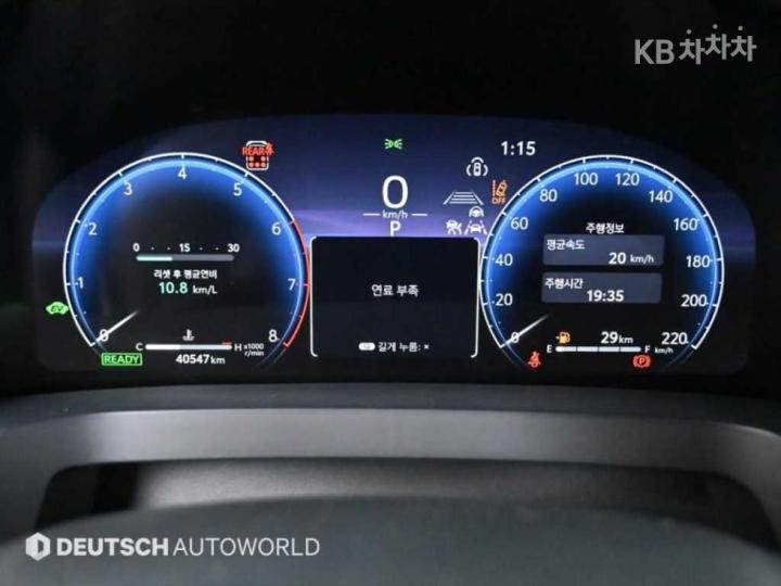 Toyota Alphard AH30 2.5 HEV AWD Base Type 9