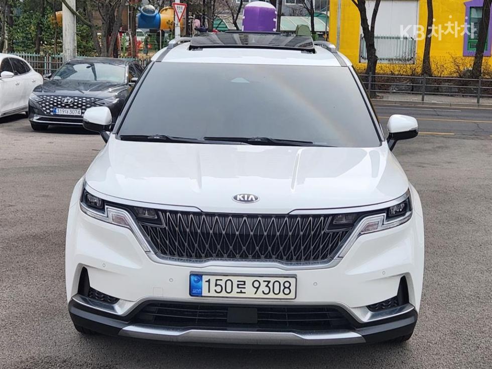 2021 - kia carnival
