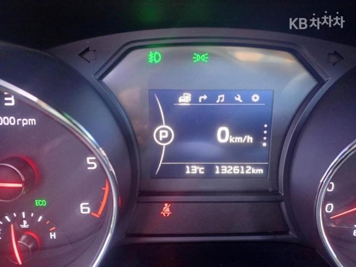 Kia Carnival 2.2 Diesel Prestige 10