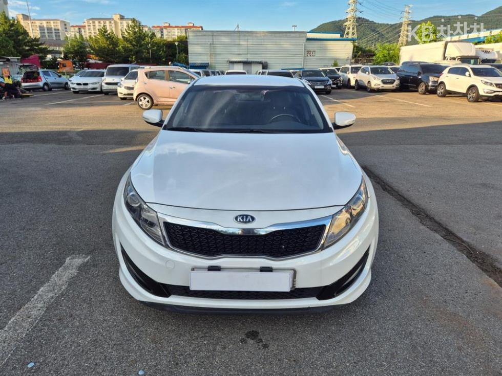 Kia K5 2.0 LPI — foto 1