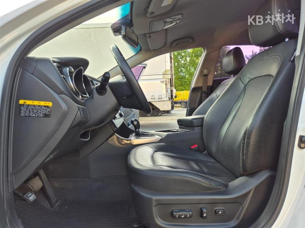 Kia K5 — miniaturë 8