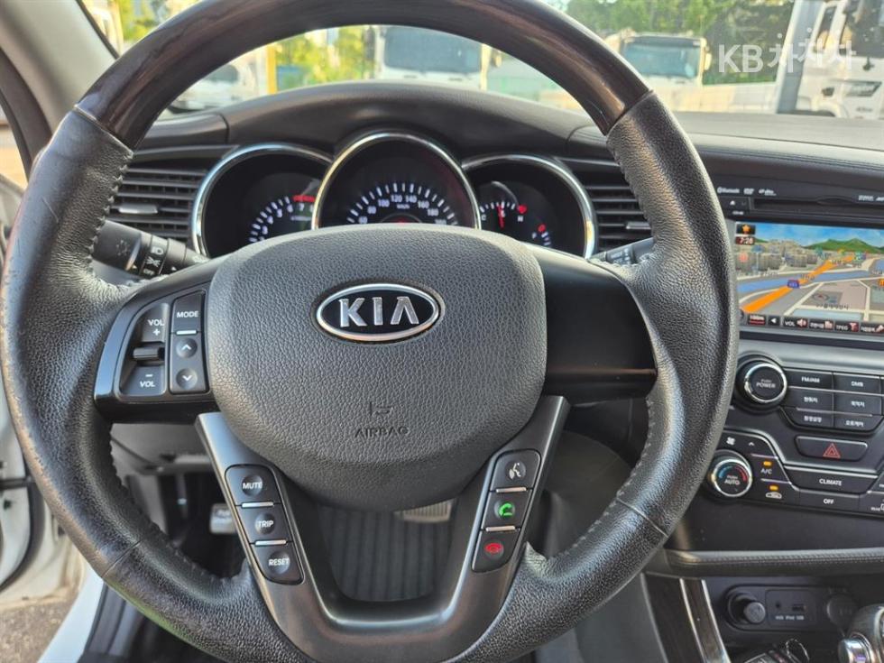 Kia K5 — miniaturë 15