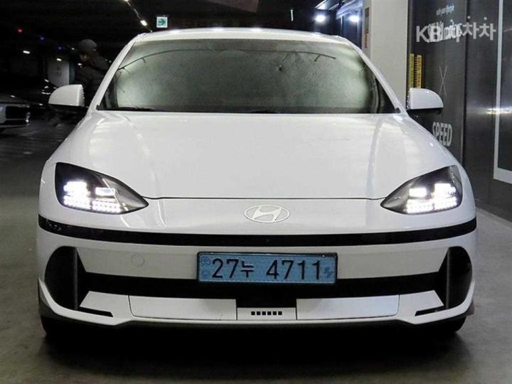 Hyundai IONIQ 6 CE Long Range AWD Prestige 3