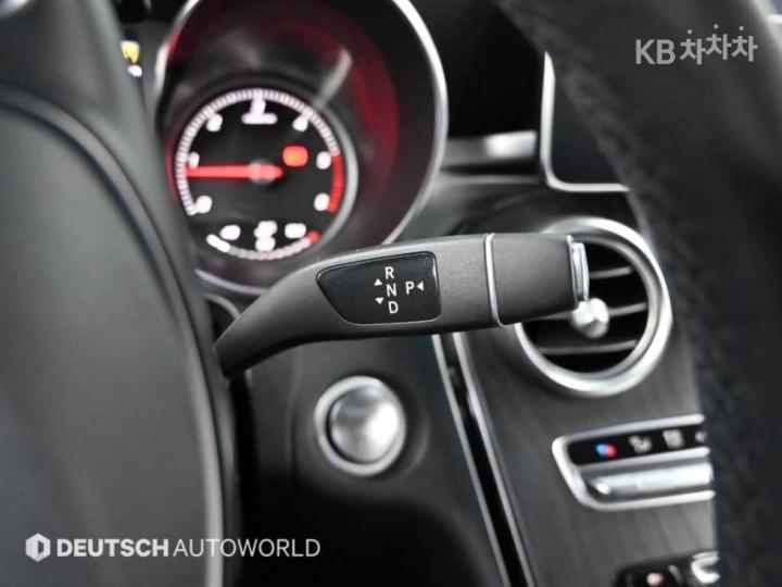 Mercedes-Benz GLC-Class X253 220d 4Matic Base Type 10