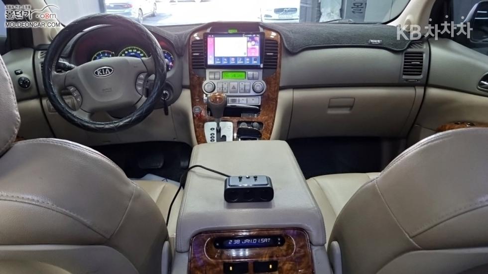 2011 - kia carnival