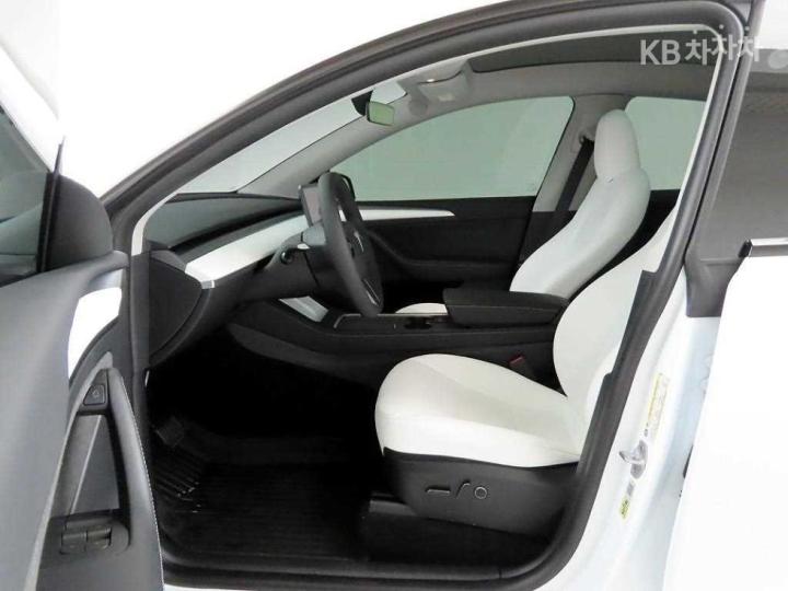 Tesla Model Y RWD Base Type 6