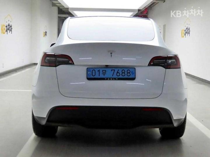 Tesla Model Y RWD Base Type 4
