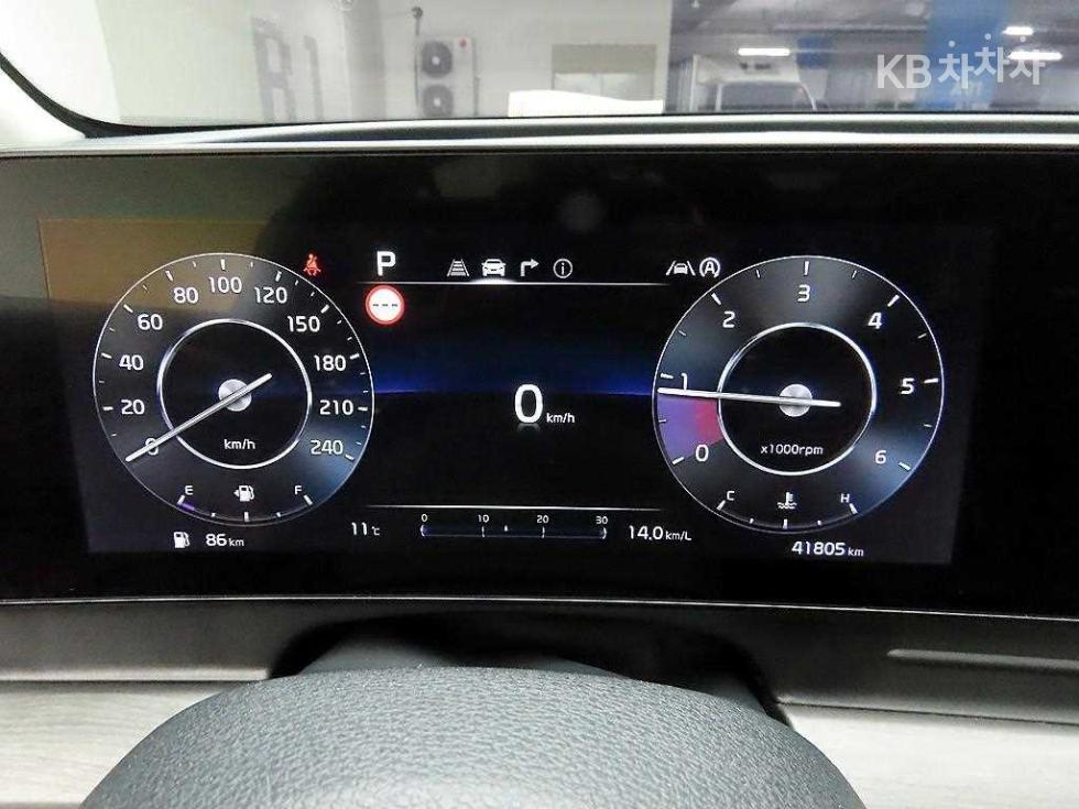 2022 - kia sportage