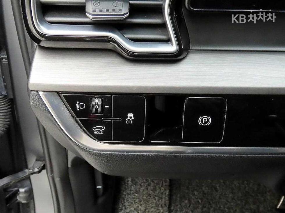 2022 - kia sportage