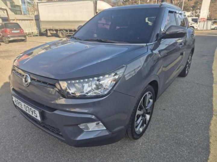 KG Mobility (Ssangyong) Tivoli Gasoline VX 3