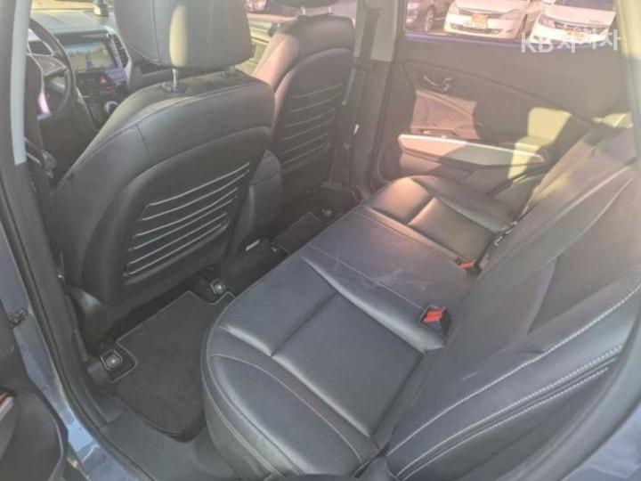 KG Mobility (Ssangyong) Tivoli Gasoline VX 10