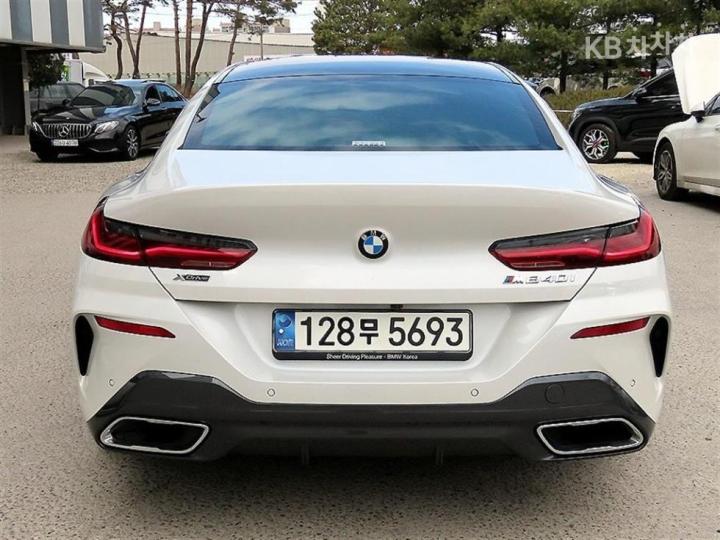 BMW 8 Series G15 840i xDrive Gran Coupe M Sport Package 5