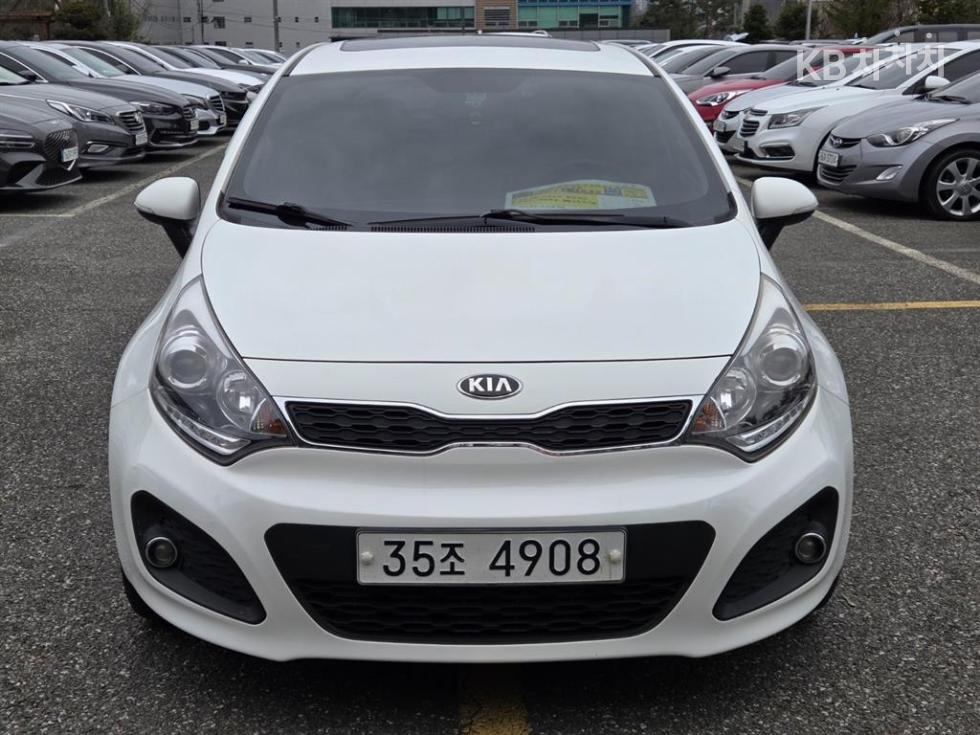 2014 - kia pride