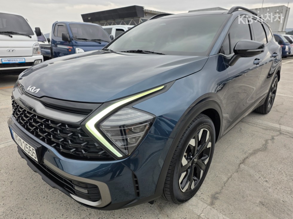 2022 - kia sportage