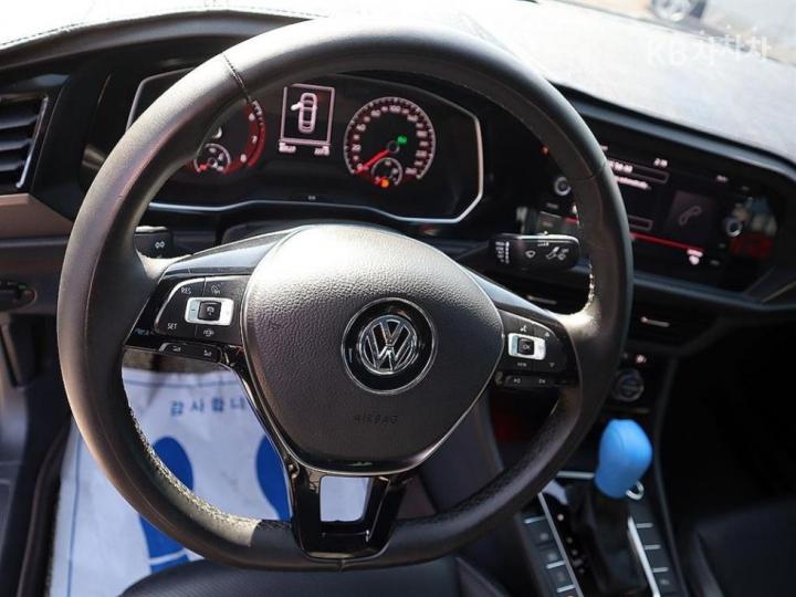 Volkswagen Jetta The 1.4 TSI Prestige 9
