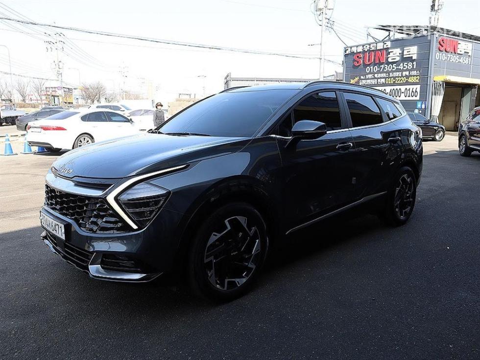 2022 - kia sportage