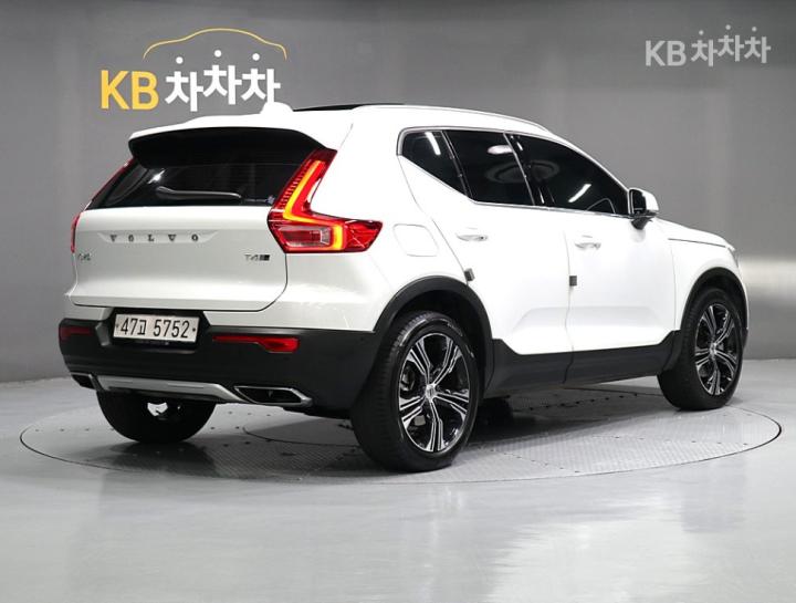 Volvo XC40 T4 AWD Inscription 4
