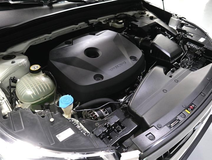 Volvo XC40 T4 AWD Inscription 7