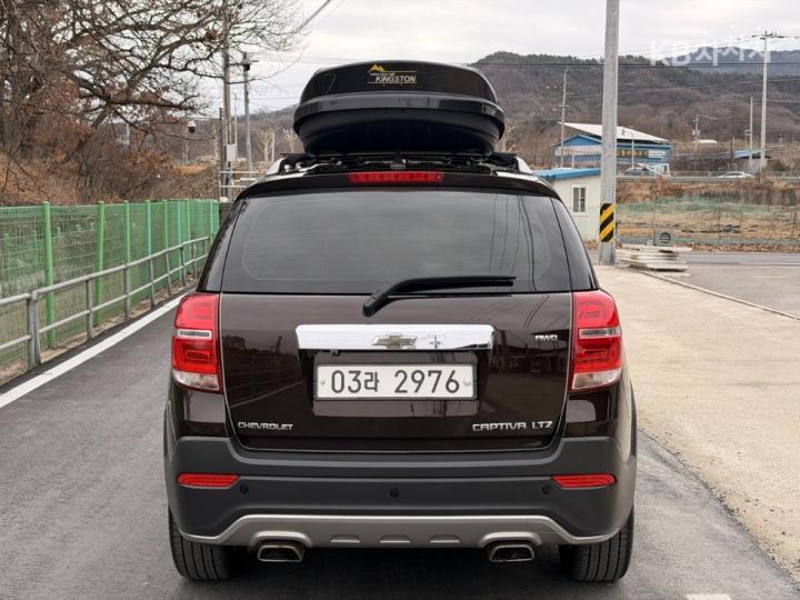 Chevrolet Captiva 4WD LTZ 6