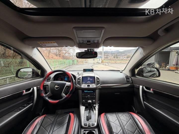 Chevrolet Captiva 4WD LTZ 10