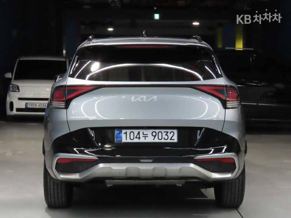 2023 - kia sportage