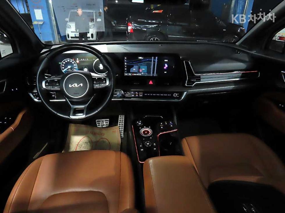 2023 - kia sportage