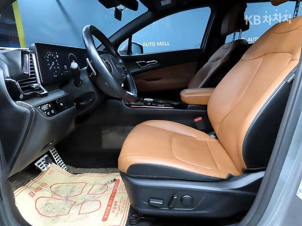 2023 - kia sportage