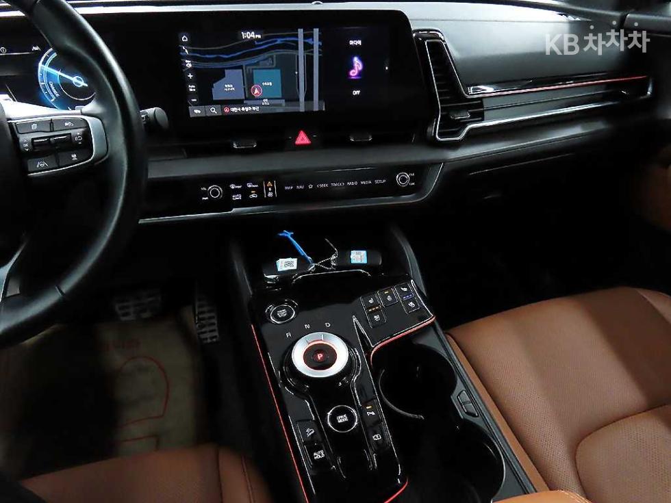 2023 - kia sportage