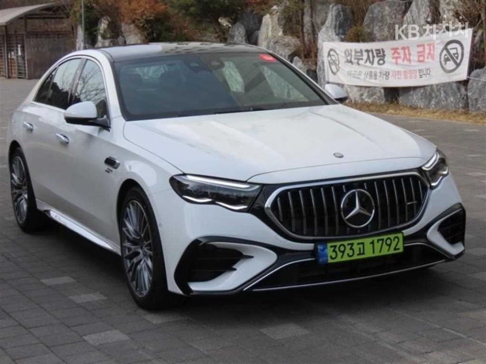 Mercedes-Benz E-klasse — miniaturë 2