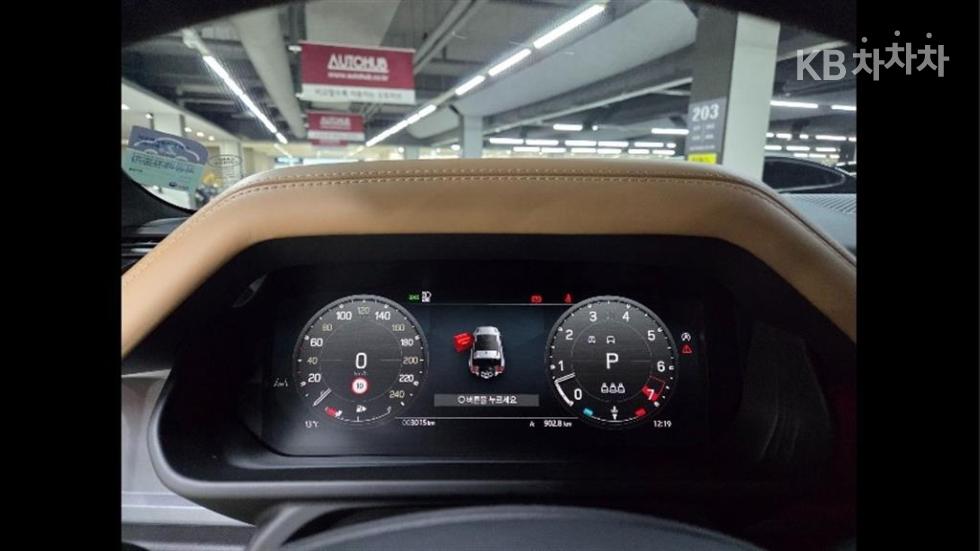 Land Rover Defender — miniaturë 8