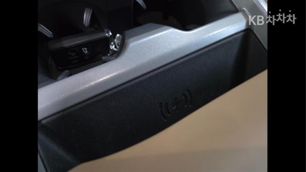 Land Rover Defender — miniaturë 14