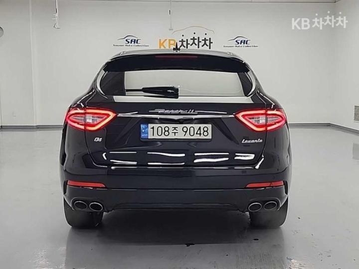 Maserati Levante 3.0 AWD Premium 4